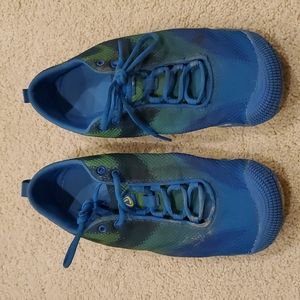 Tesla minimalist barefoot running shoes (free with any bundle)